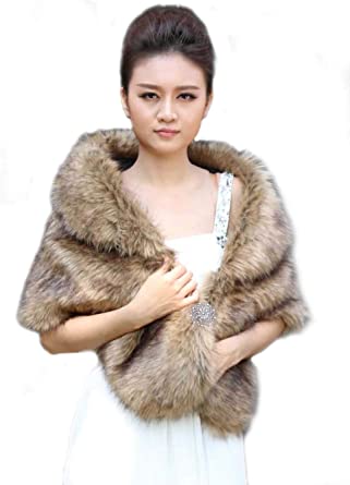 Una Estola De Piel Sintética